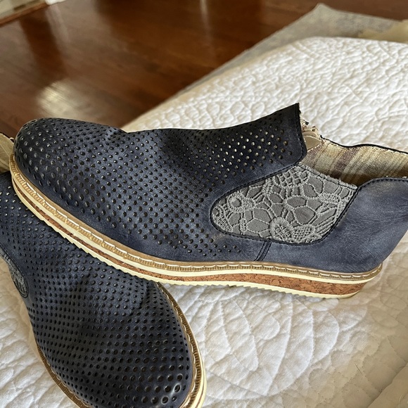 Blue Rieker flats - Picture 5 of 5
